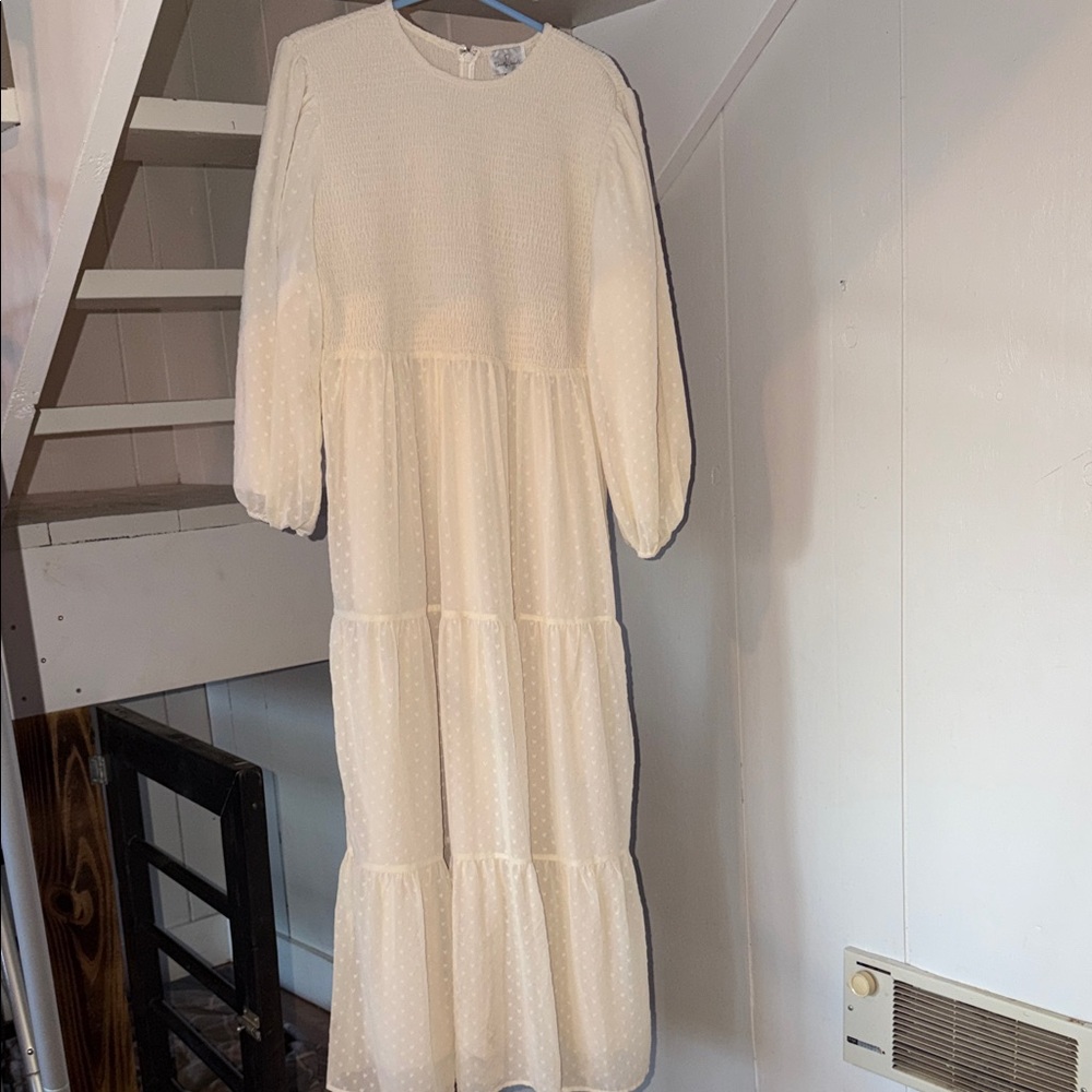 Elegant Cream Maxi Dress